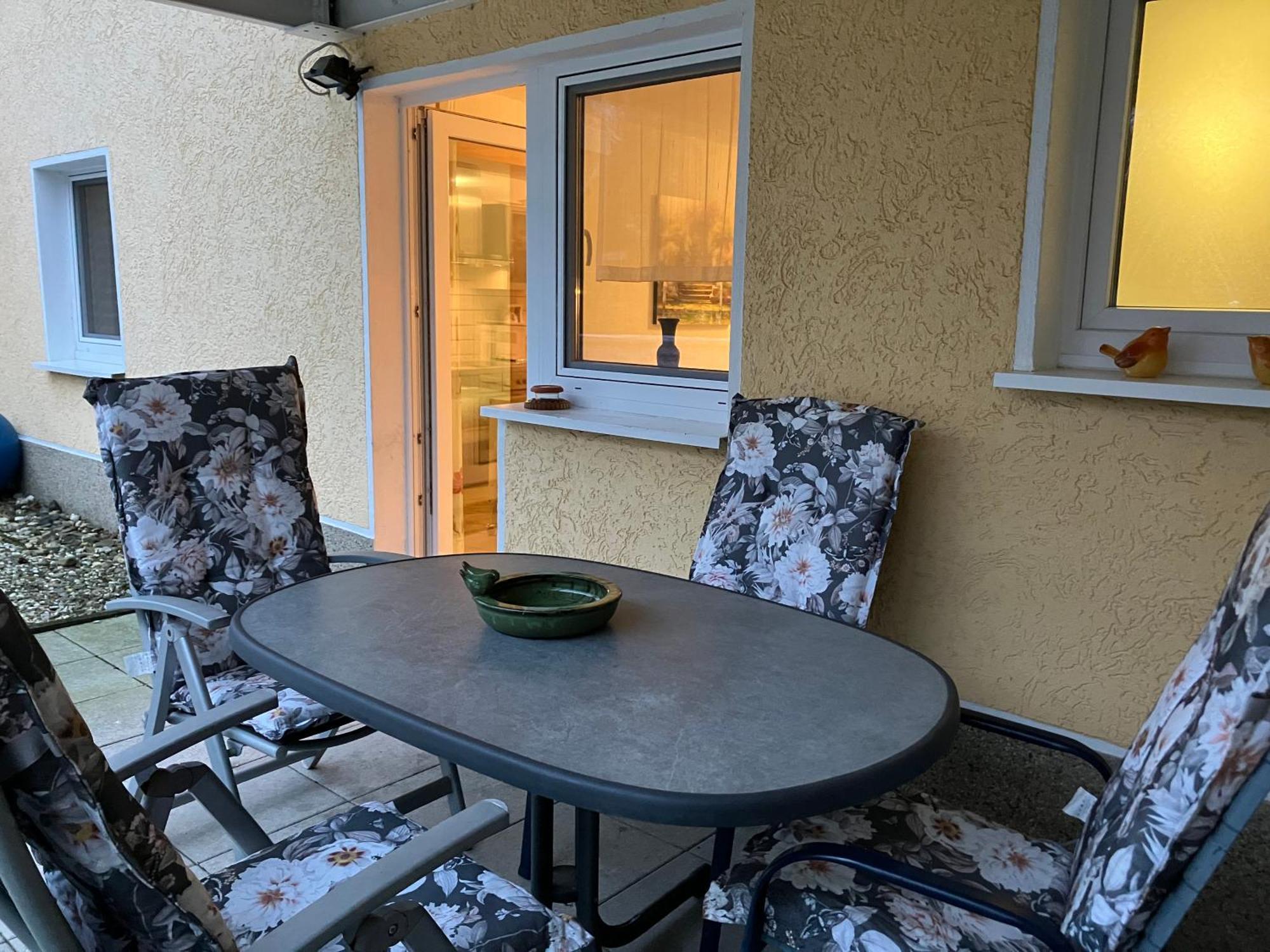Ferienwohnung Im Gruenen Eg Mit Terrasse Herdecke Exterior photo